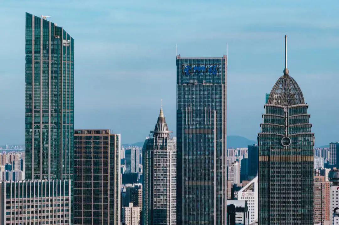 探索未来，澳门与香港正版免费正题的新篇章与构建释义,2025新澳门与香港正版免费正题,构建释义、解释与落实